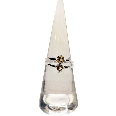 Ring - Small Round Gemstone