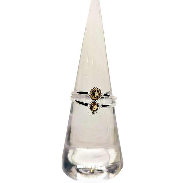 Ring - Small Round Gemstone